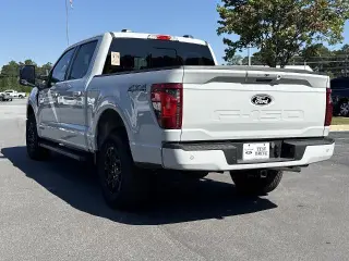 Ford F-150 2024 4x4 XLT 4dr SuperCrew 5.5 ft. SB
