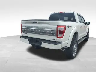 Ford F-150 2022 4x4 Platinum 4dr SuperCrew 5.5 ft. SB