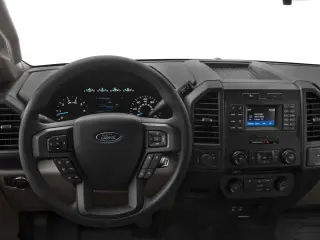 Ford F-150 2017 4x4 XL 4dr SuperCrew con cabina de 5.5 m.