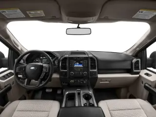 Ford F-150 2017 4x4 XL 4dr SuperCrew con cabina de 5.5 m.