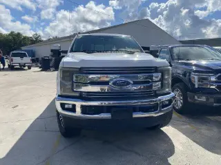 Ford F-250 Super Duty 2018 4x4 Lariat 4dr Crew Cab 6.8 ft. SB Pickup