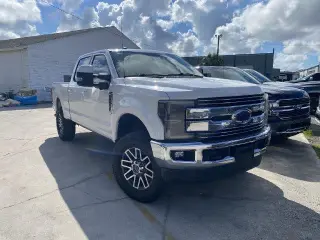 Ford F-250 Super Duty 2018 4x4 Lariat 4dr Crew Cab 6.8 ft. SB Pickup