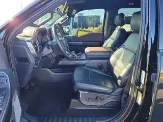 Ford F-150 2022 4x4 Lariat 4dr SuperCrew 5.5 ft. SB