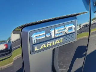 Ford F-150 2022 4x4 Lariat 4dr SuperCrew 5.5 ft. SB