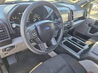 Ford F-150 2018 4x4 XL 4 puertas SuperCrew 5.5 pies. SB