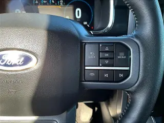 Ford F-150 2023 4x4 Lariat 4dr SuperCrew 6.5 ft. SB