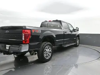 Ford F-350 Super Duty 2022 4x4 Lariat 4puertas Cabina Dual 6.8 pies de caja SRX Picap