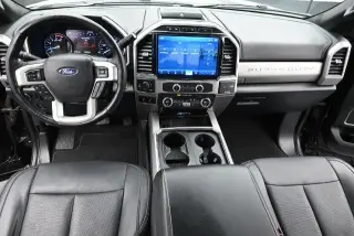 Ford F-350 Super Duty 2022 4x4 Lariat 4puertas Cabina Dual 6.8 pies de caja SRX Picap