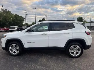 Jeep Compass 2023 4x4 Latitude 4dr SUV