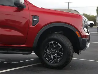 Ford Ranger 2025 4x4 XLT 4dr SuperCrew 5.0 ft SB