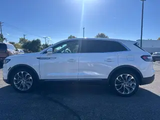 Lincoln Nautilus 2023 AWD Reserve 4 puertas SUV
