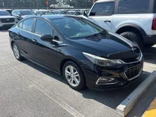 Chevrolet Cruze 2017 LT Auto 4dr Sedán