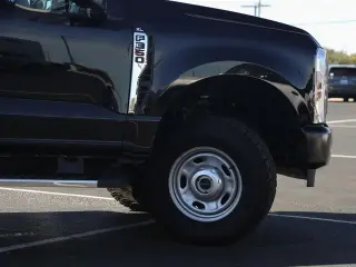 Ford F-350 Super Duty 2025 4x4 XL 4dr SuperCab 8 ft. LB SRW Pickup