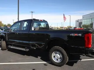 Ford F-350 Super Duty 2025 4x4 XL 4dr SuperCab 8 ft. LB SRW Pickup