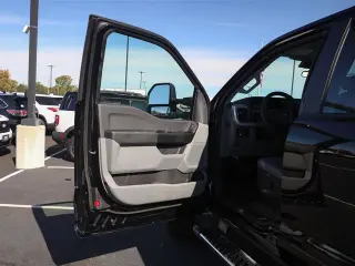 Ford F-350 Super Duty 2025 4x4 XL 4dr SuperCab 8 ft. LB SRW Pickup