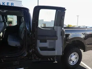 Ford F-350 Super Duty 2025 4x4 XL 4dr SuperCab 8 ft. LB SRW Pickup