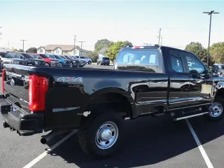 Ford F-350 Super Duty 2025 4x4 XL 4dr SuperCab 8 ft. LB SRW Pickup