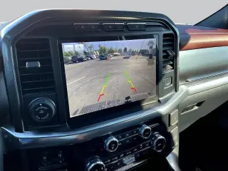 Ford F-150 2023 4x4 Lariat 4dr SuperCrew 5.5 ft. SB