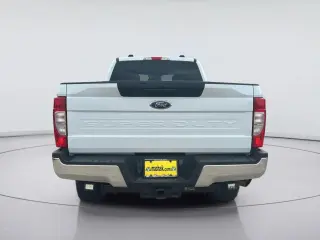 Ford F-250 Super Duty 2022 4x4 XL 4 puertas Crew Cab Caja Corta de 6.8 pies Pickup