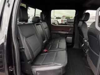 Ford F-150 2023 4x4 Lariat 4dr SuperCrew 5.5 ft. SB