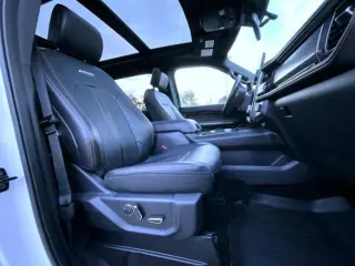 Ford Expedition 2022 4x4 Platinum 4dr SUV