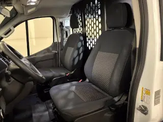 Ford Transit 2025 250 3 puertas LWB Techado bajo Camioneta de carga
