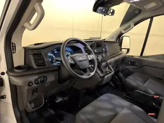 Ford Transit 2025 250 3 puertas LWB Techado bajo Camioneta de carga