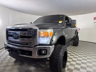 Ford F-250 Super Duty 2016 4x4 Lariat 4dr Cabin de tripulación 6.8 pies SB Cabina de pickup