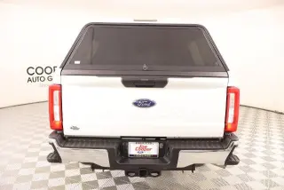 Ford F-250 Super Duty 2024 4x2 XL cabina de tripulación de 4 puertas 6.8 pies SB Pickup