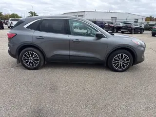 Ford Escape Plug-In Hybrid 2022 SE SUV de 4 puertas
