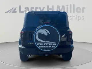 Ford Bronco 2025 4x4 Outer Banks SUV de 4 puertas
