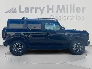 Ford Bronco 2025 4x4 Outer Banks SUV de 4 puertas
