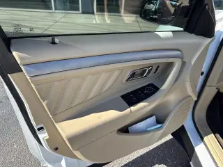 Ford Taurus 2015 Sedán de 4 puertas SE