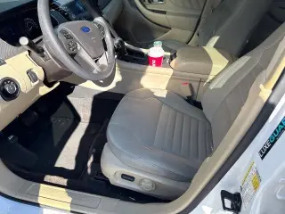 Ford Taurus 2015 Sedán de 4 puertas SE
