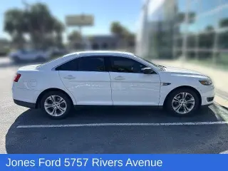 Ford Taurus 2015 Sedán de 4 puertas SE