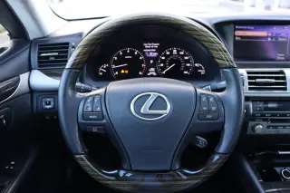 2016 Lexus LS 460