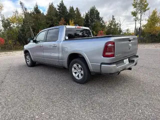 Ram 1500 2019 4x2 Laramie 4dr Crew Cab 5.6 ft. SB Pickup