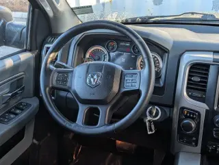 Ram 1500 2015 4x4 SLT 4 puertas Cabina Tripulación pickup 5.5 pies