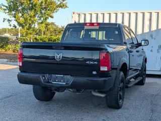 Ram 1500 2015 4x4 SLT 4 puertas Cabina Tripulación pickup 5.5 pies