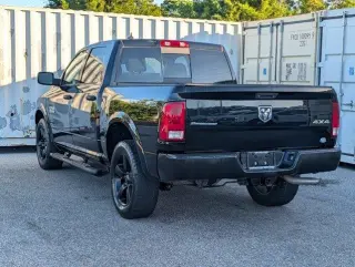 Ram 1500 2015 4x4 SLT 4 puertas Cabina Tripulación pickup 5.5 pies