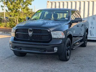 Ram 1500 2015 4x4 SLT 4 puertas Cabina Tripulación pickup 5.5 pies