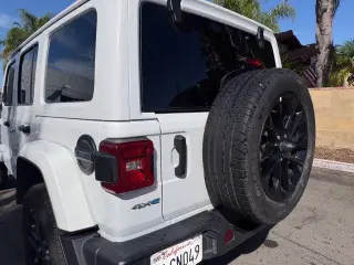 Jeep Wrangler 2024 4x4 Sahara 4xe SUV de 4 puertas