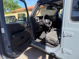 Jeep Wrangler 2024 4x4 Willys 4xe SUV 4 puertas