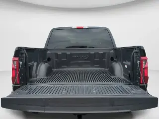 Ford F-150 2025 4x2 XLT 4dr SuperCrew 5.5 ft. SB