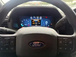 Ford F-150 2025 4x2 STX 4dr SuperCrew 5.5 ft. SB