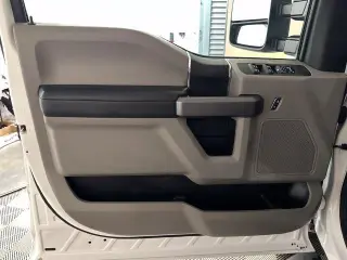 Ford F-250 Super Duty 2019 4x4 XLT 4dr Crew Cab Pickup 8 ft. LB