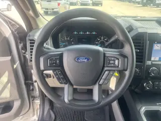 Ford F-150 2019 4x4 XL 4dr SuperCrew 5.5 ft. SB