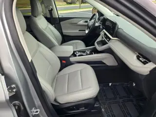 Ford Explorer 2025 AWD Active 4dr SUV