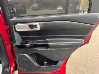 Ford Explorer 2023 AWD ST 4dr SUV