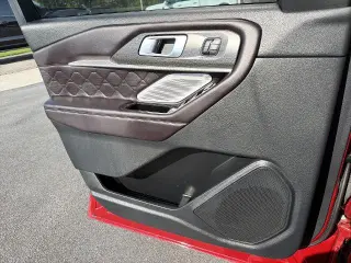 Ford Explorer 2025 AWD Platinum 4dr SUV